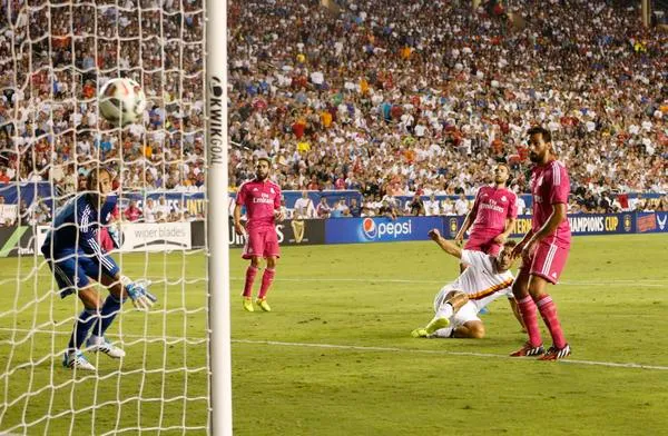 totti gol real madrid roa