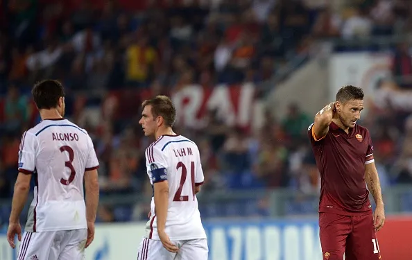 totti mano sulla nuca bayern monaco 221014