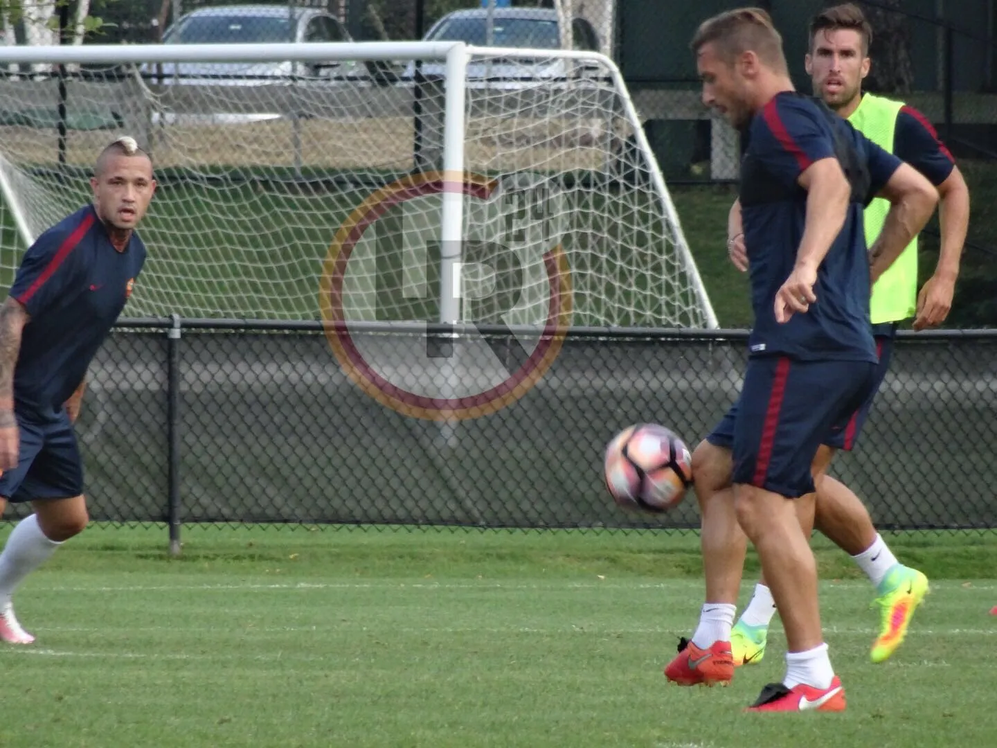 totti nainggolan strootman allenamento boston