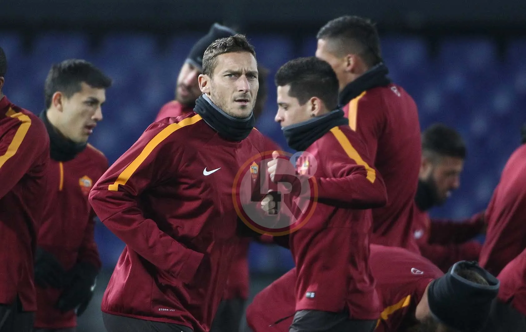 totti rifinitura vigilia feyenoord roma 25022015