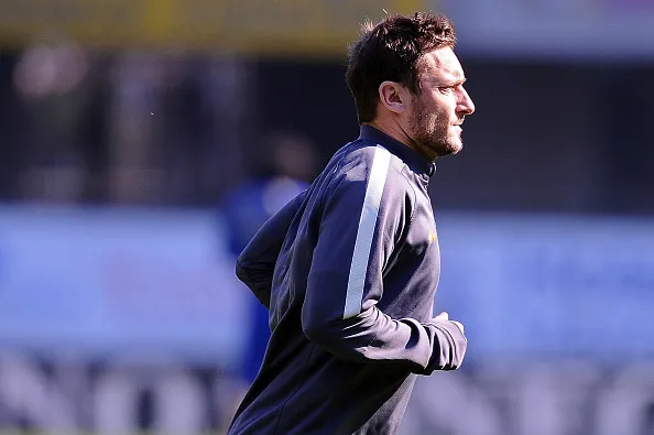 totti riscaldamento chievo roma 08032015
