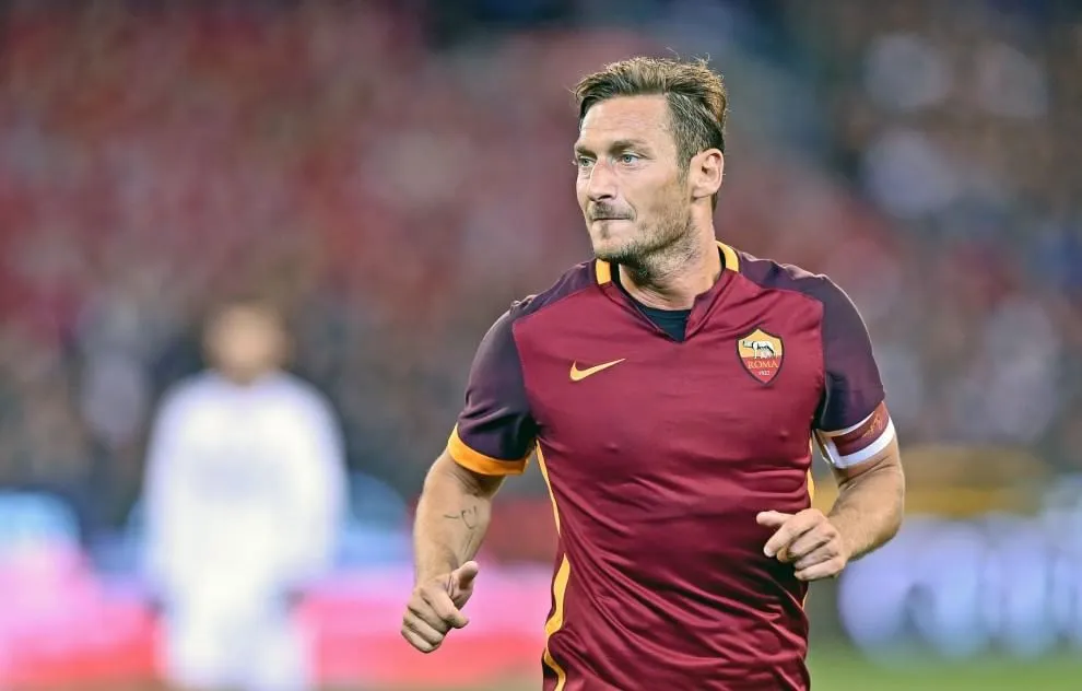 totti roma real mezza figura