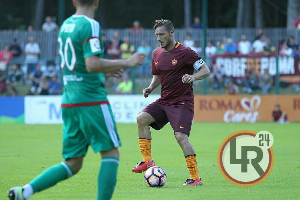 totti roma terek grozny ritiro pinzolo 170716