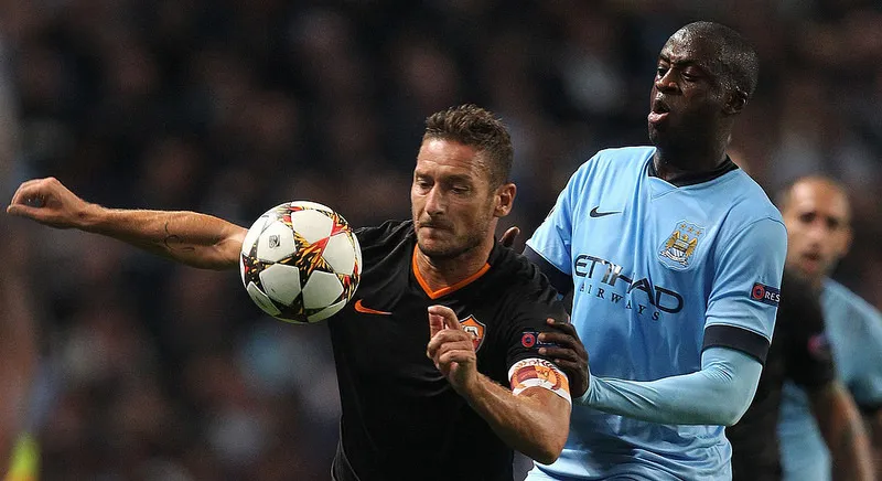 totti yaya toure azione city roma