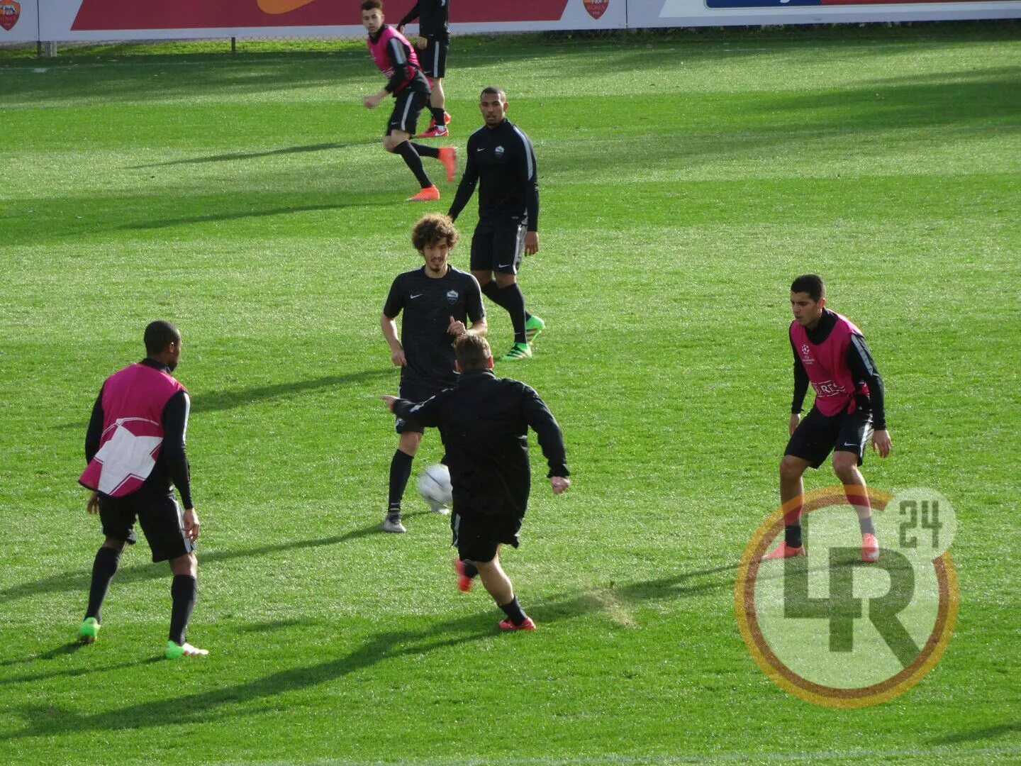 trigoria esercitazioni con pallone lr24