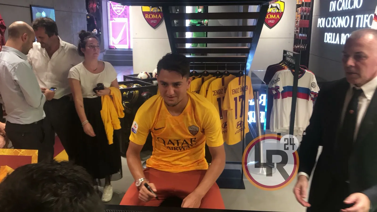 under roma store 2
