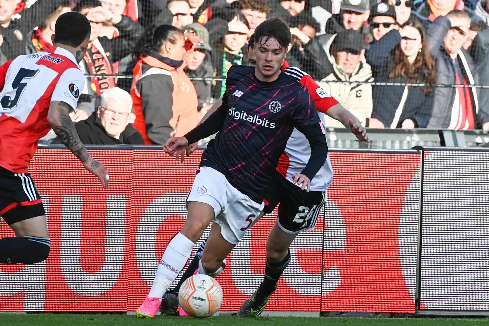 zalewski feyenoord roma 2