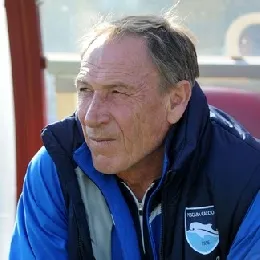 zeman20mezzo20busto20seduto20divisa20pescara