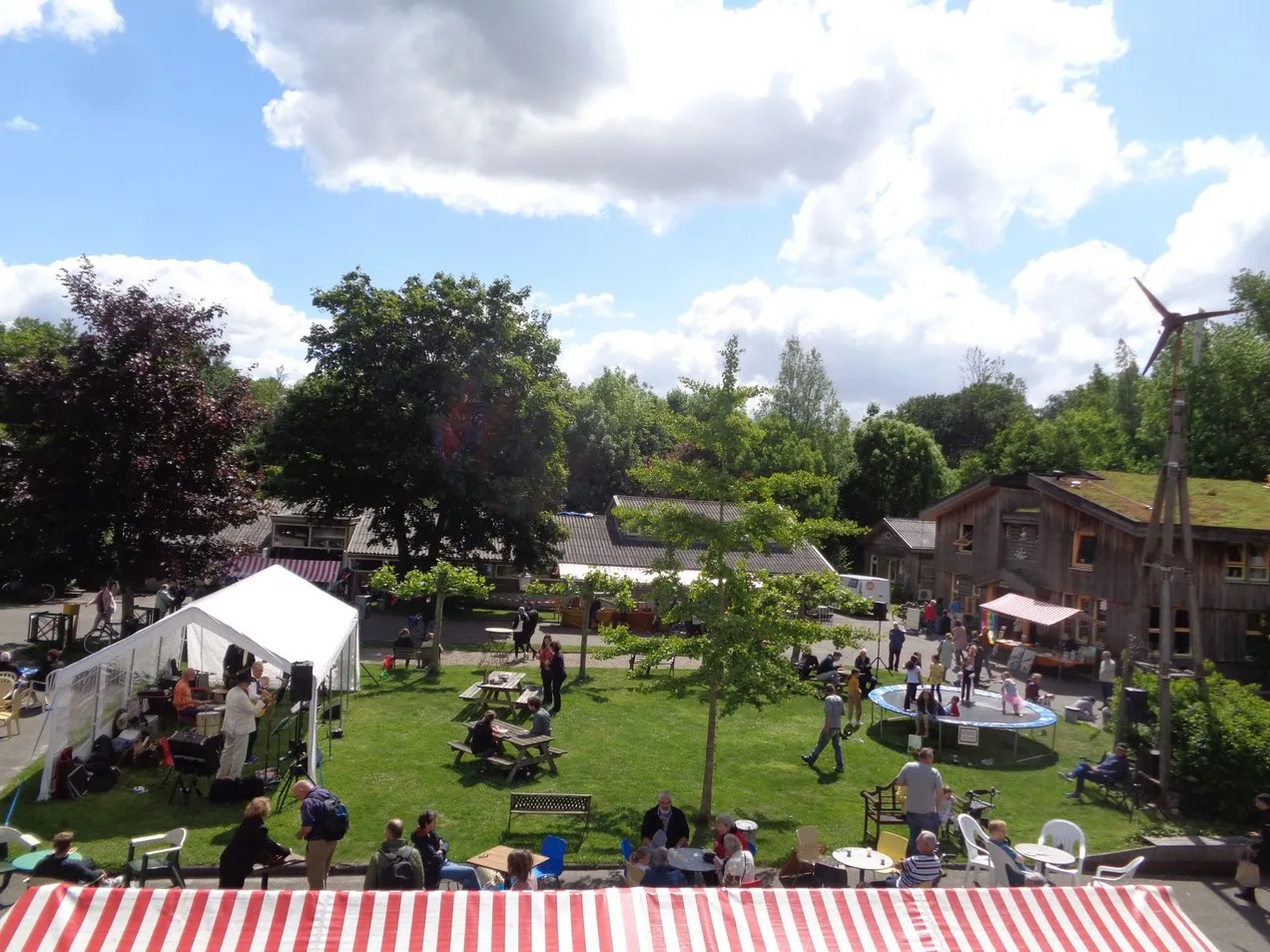 177f209 w1272 28188436922349109099