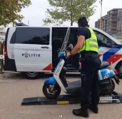 653d679c 85a7 40ca 8885 652013ae4ad6 thumb251