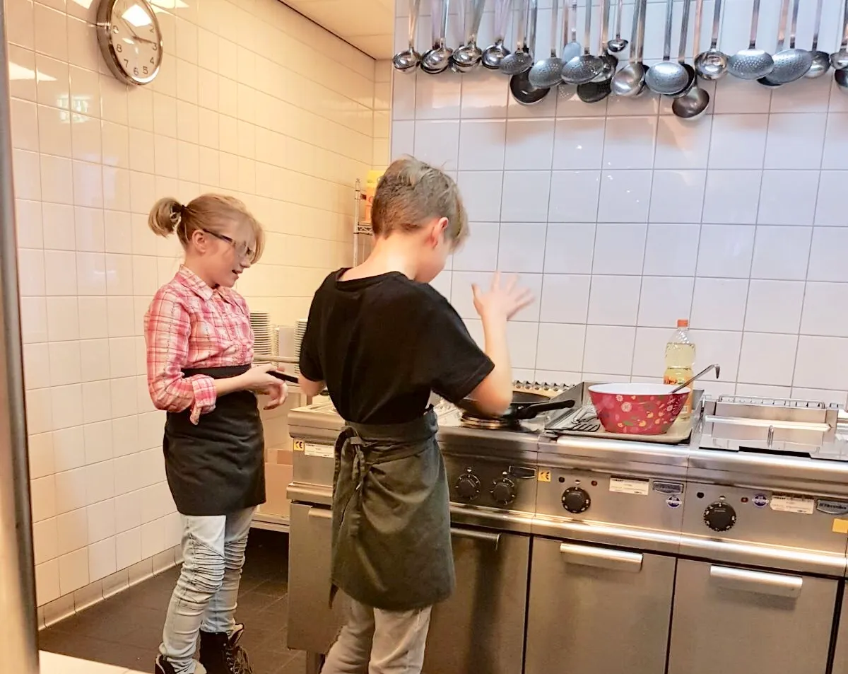 8f4cd8b0 a40c 4806 9eb9 fbfa3086007f 1