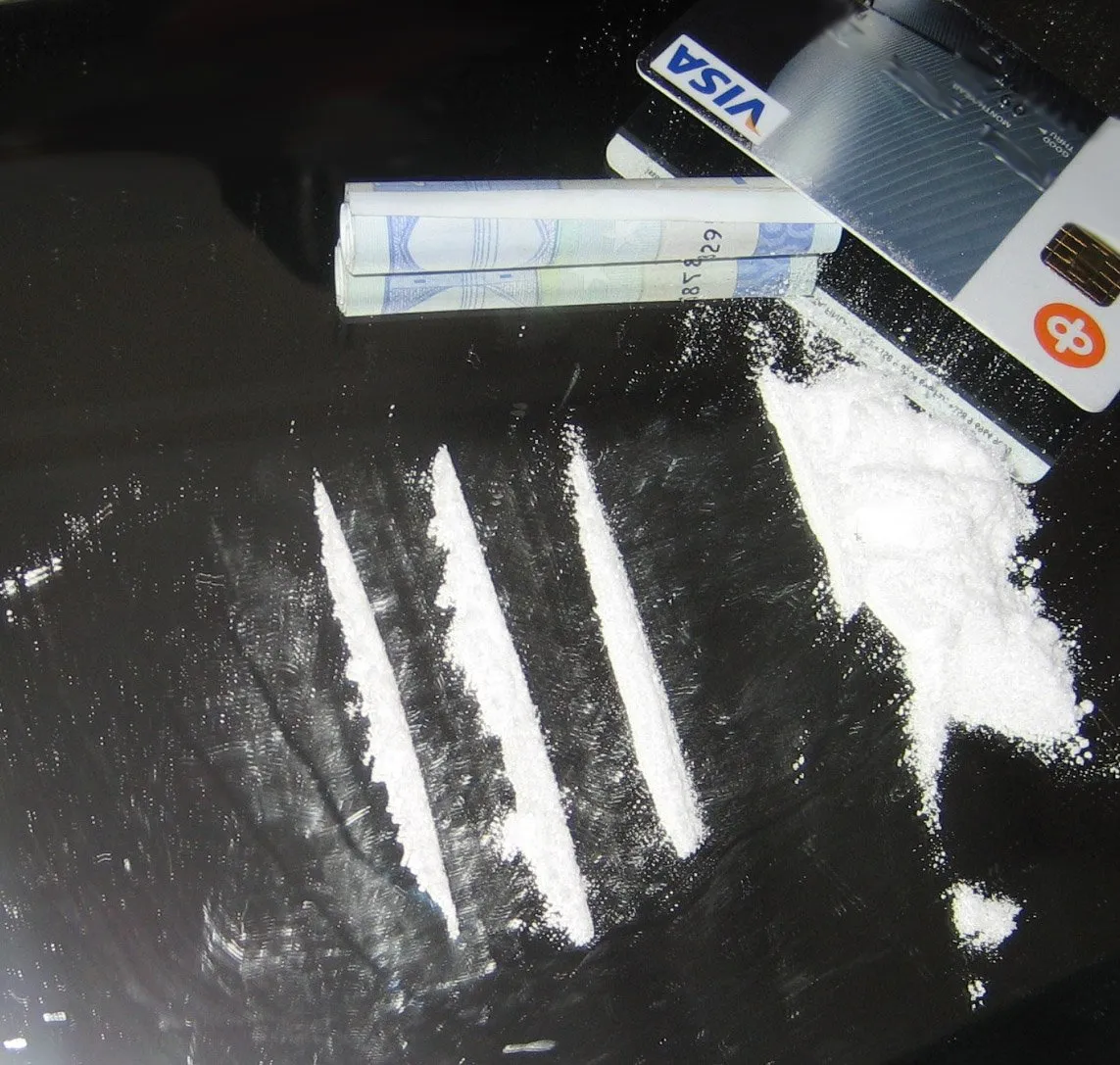 cocaine lines 2