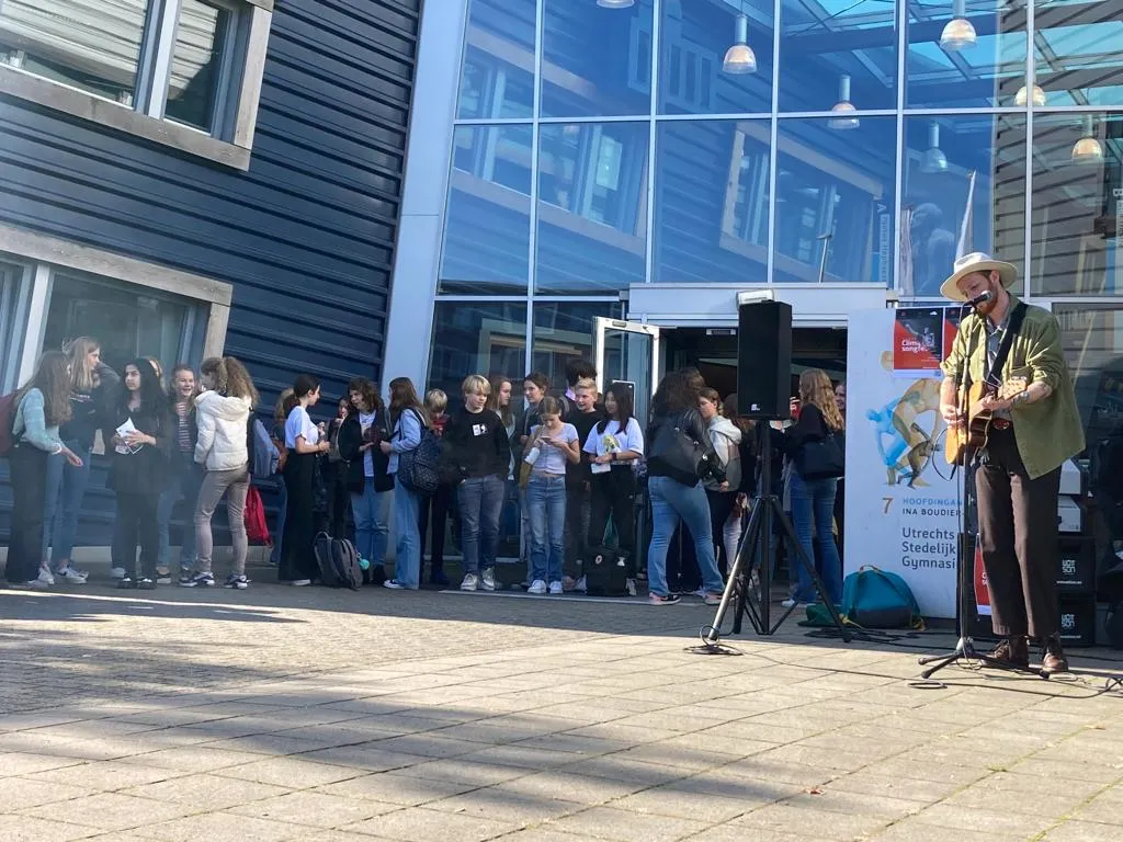 optreden gijs teuwsen