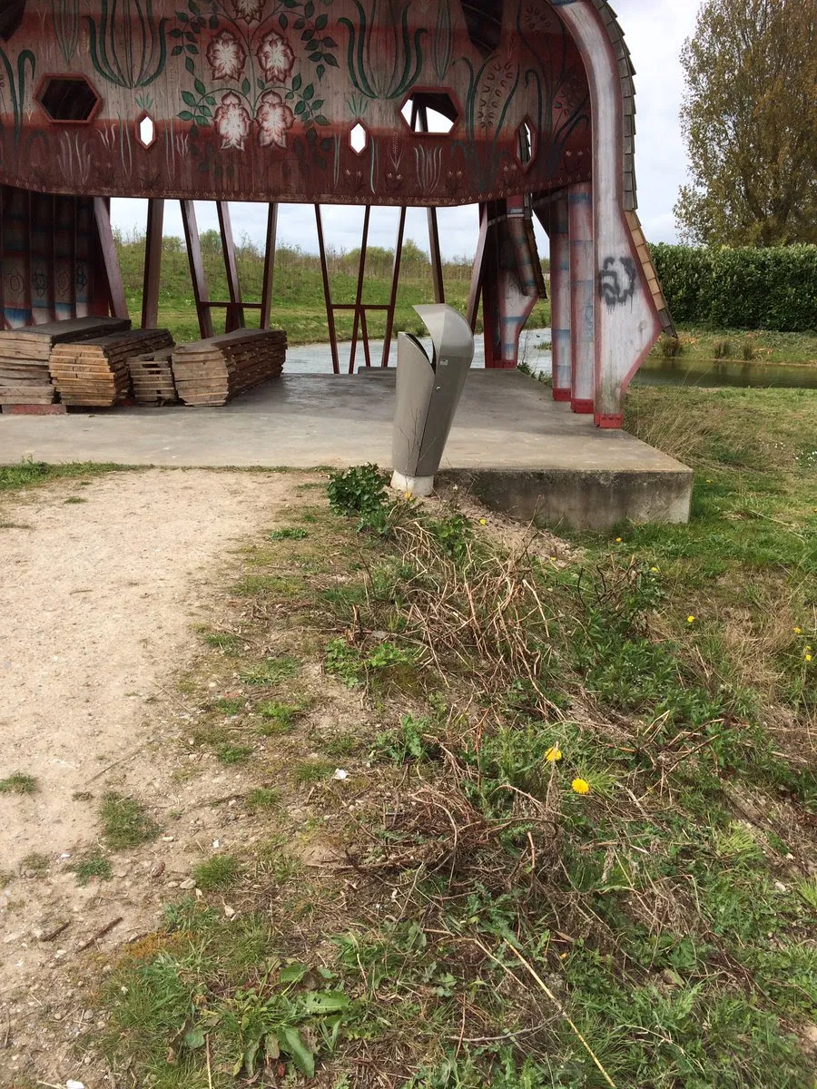 prullenbakwoodchapel