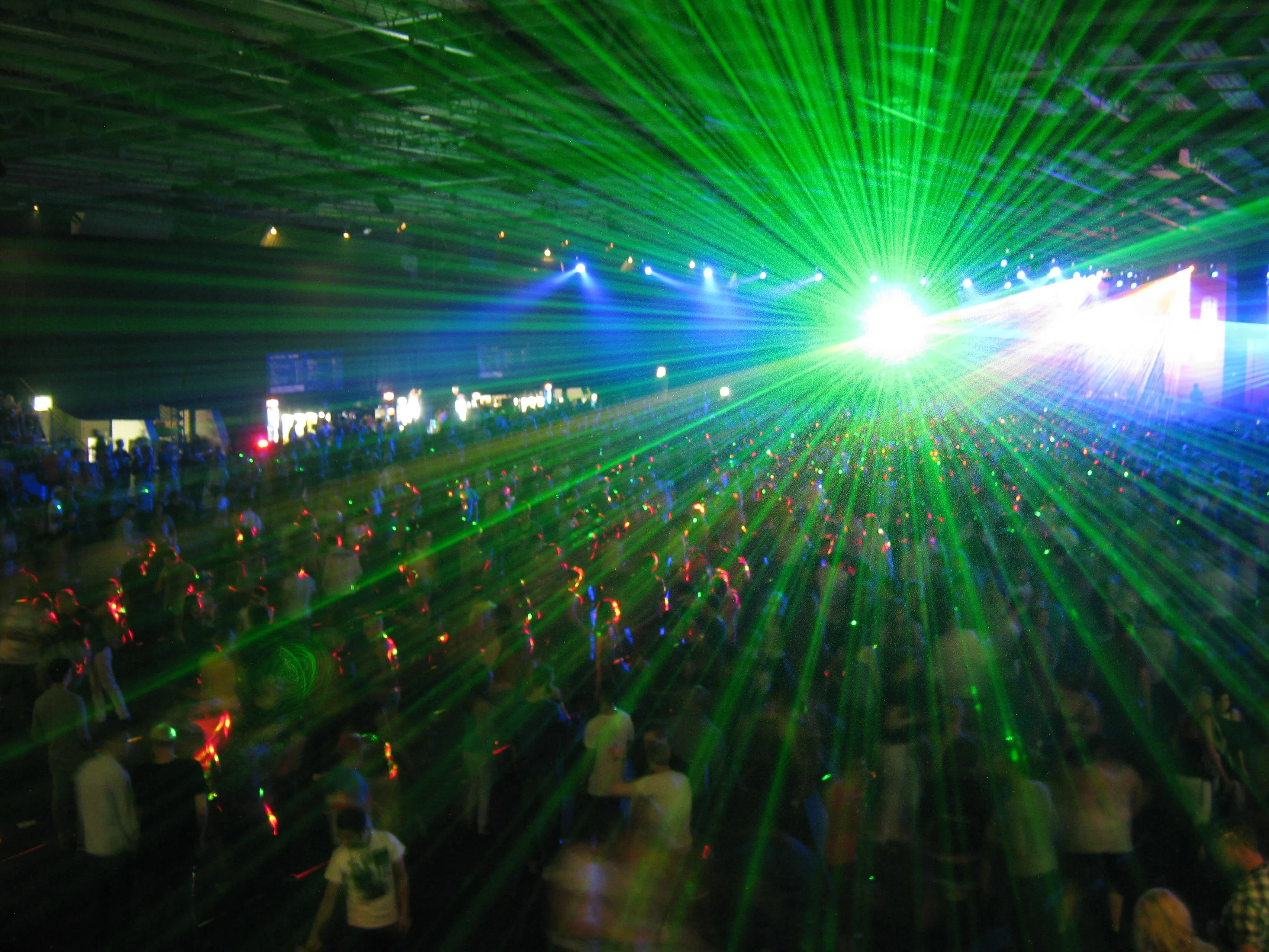 technoparty glaspalast 30042011 1