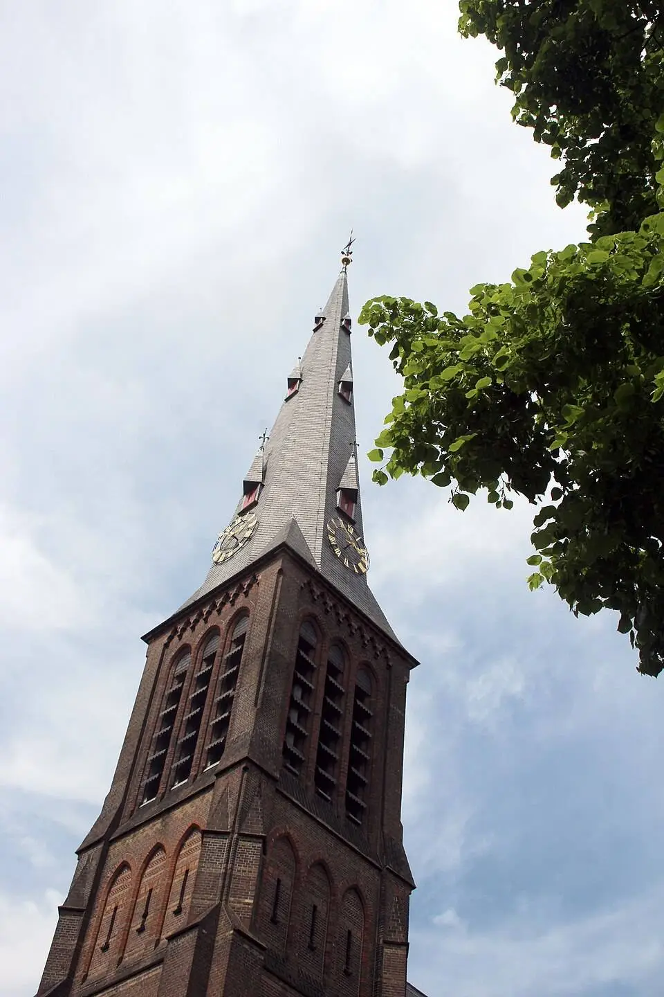Willibrorduskerk_(Vleuten)_06