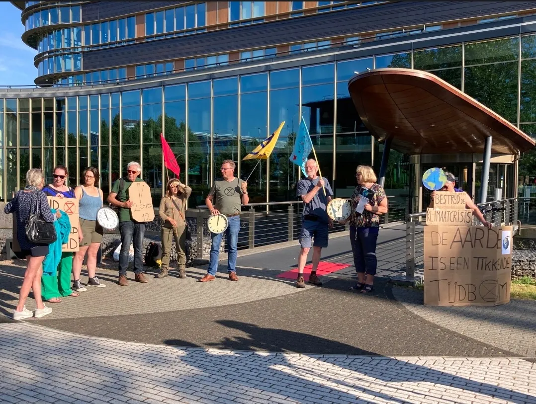 demonstratie provinciehuis 1 xr