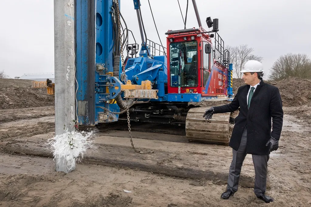 elzakalai eerste paal eurekahuis