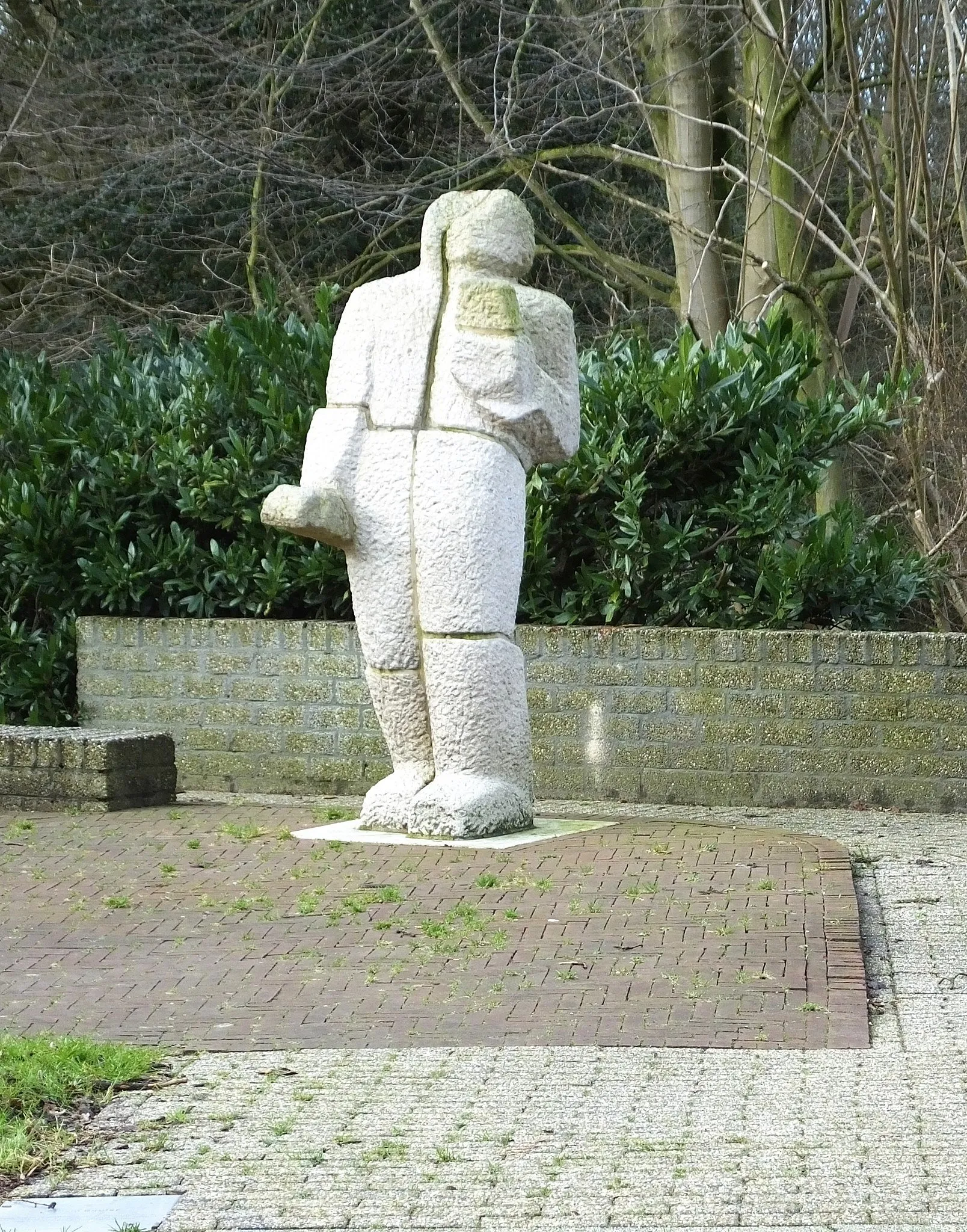 monument voor de gevallenen lelystad