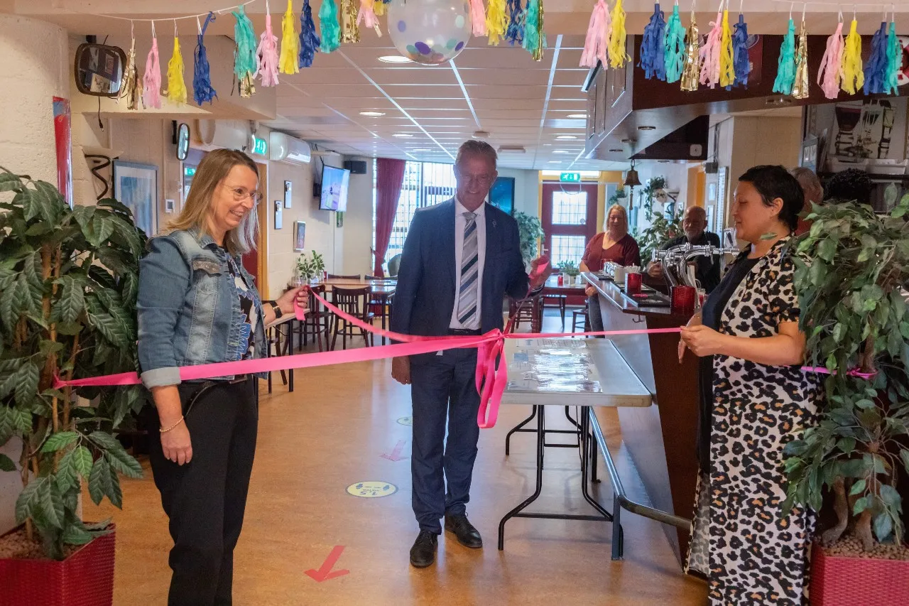 opening buurtkamer windhoek