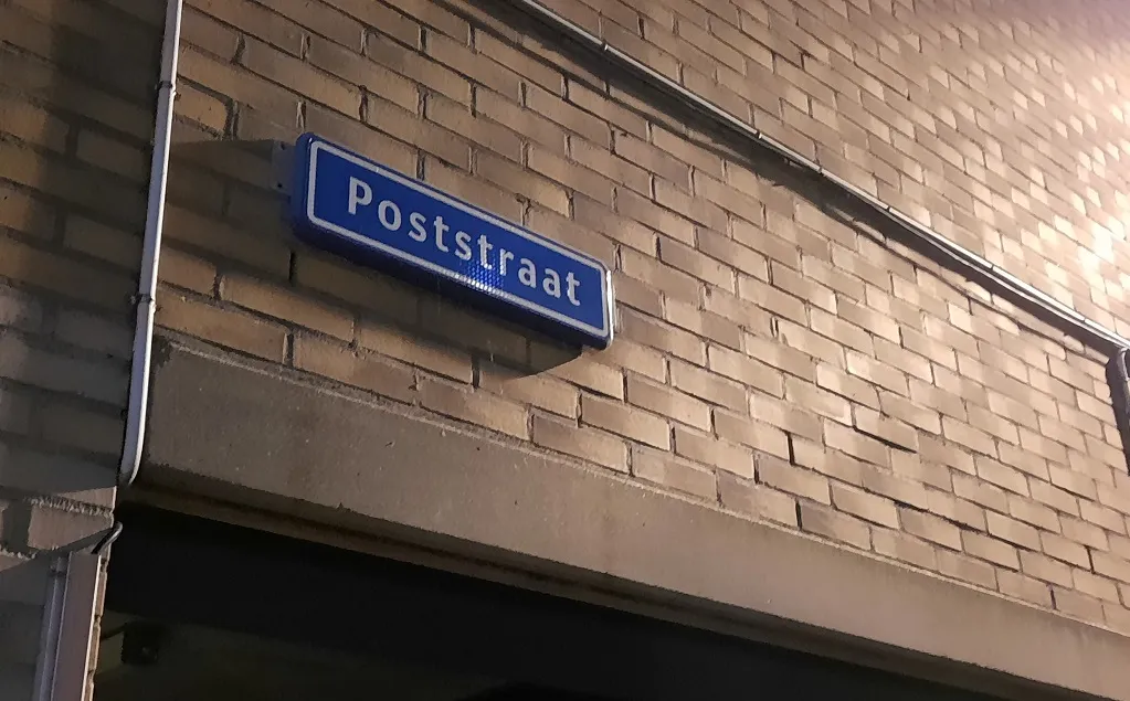 poststraat naambordje