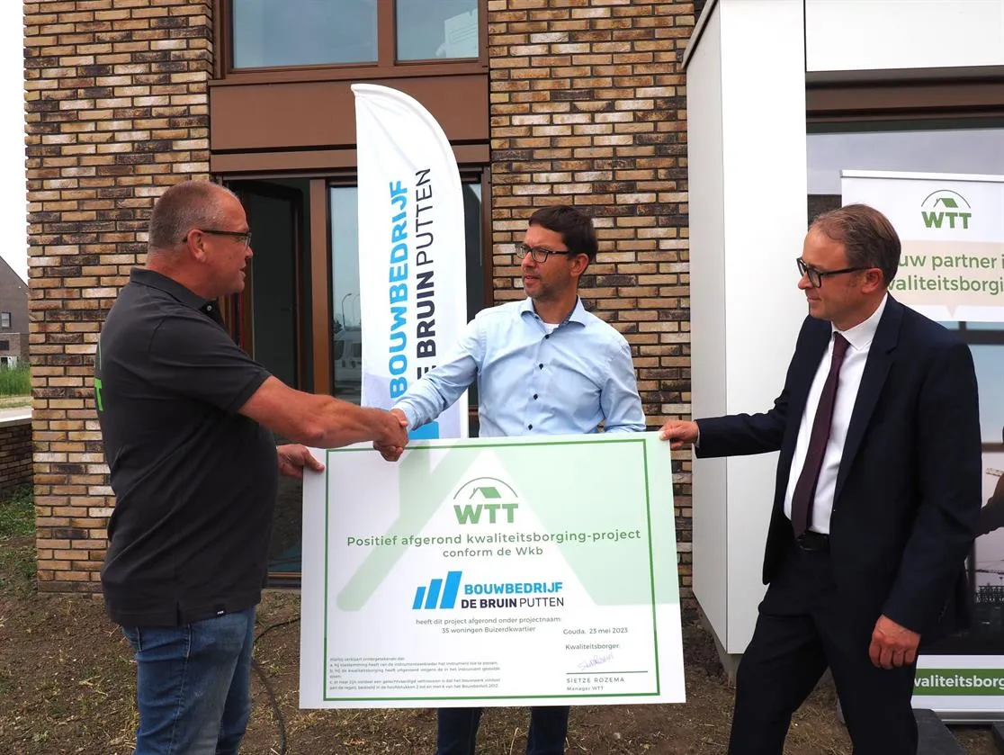 wtt feliciteert de bruin putten