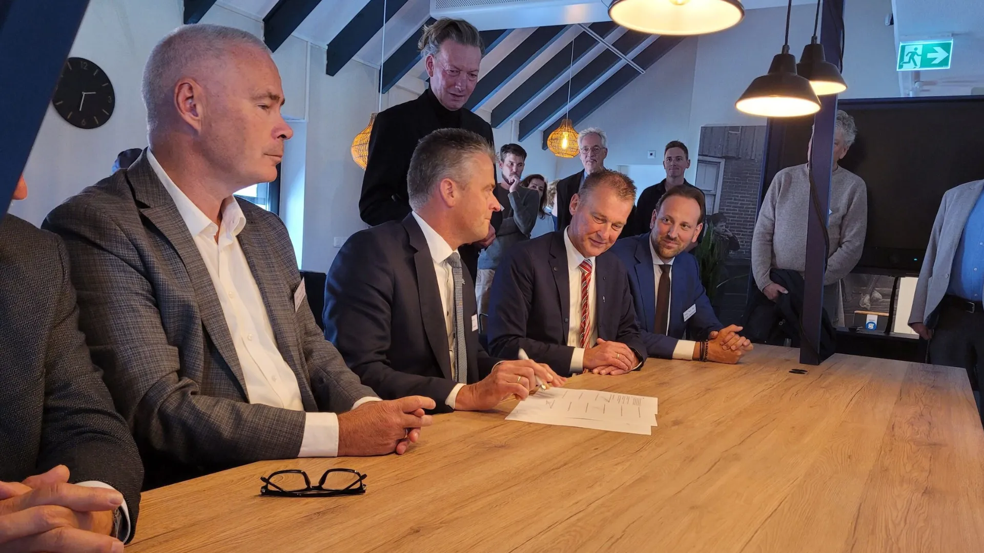 ondertekening convenant door sjaak simonse prov flevoland