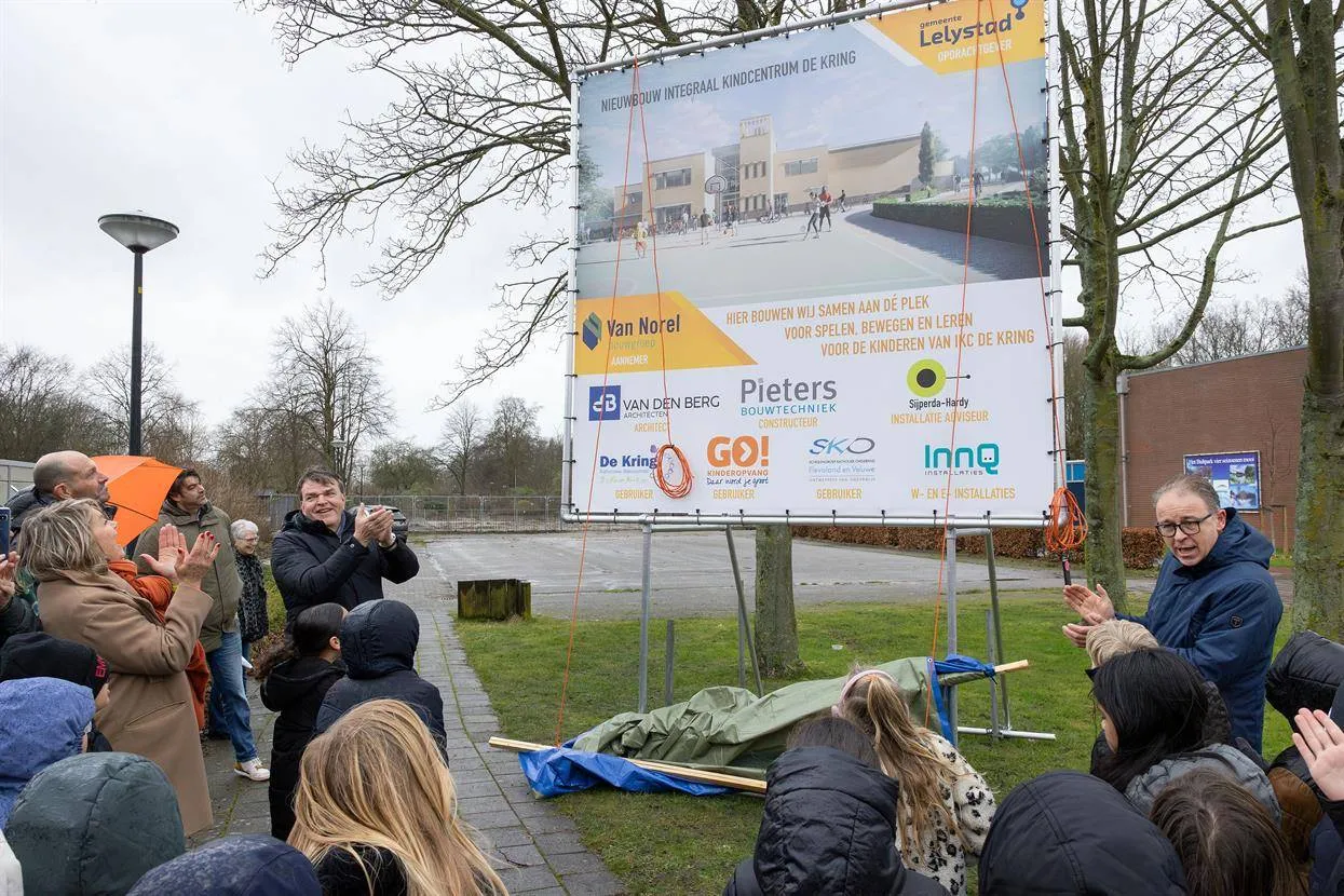 start bouw ikc de kring fotostudio wierd