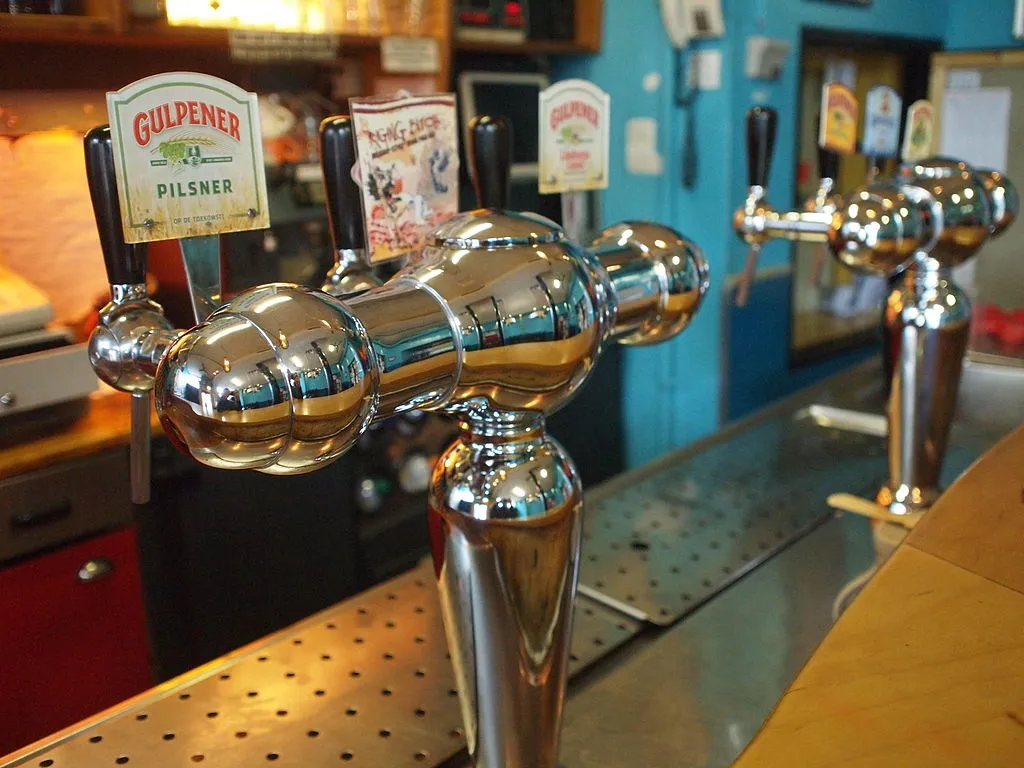 1024px biertap