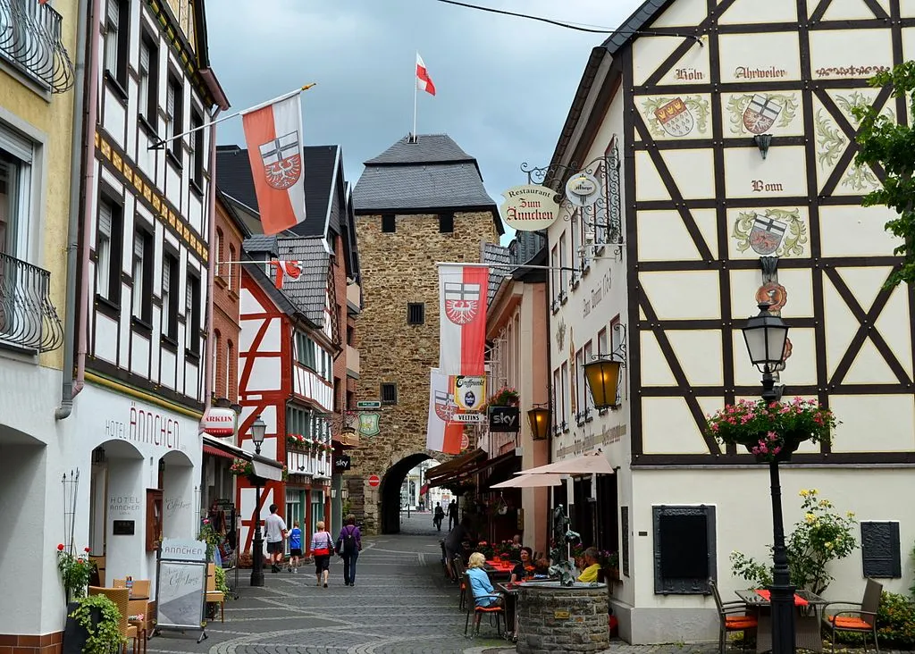 ahrweiler niederhutstrae niederpoarte en fakwerkhzen