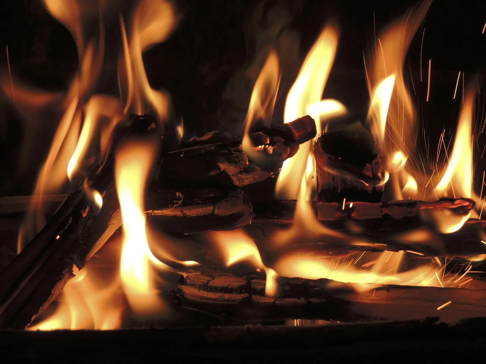 campfire 272022 1920