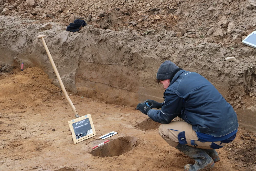 cid 893fe4b0 c8af 44b0 9624 aec099d966c7 at home