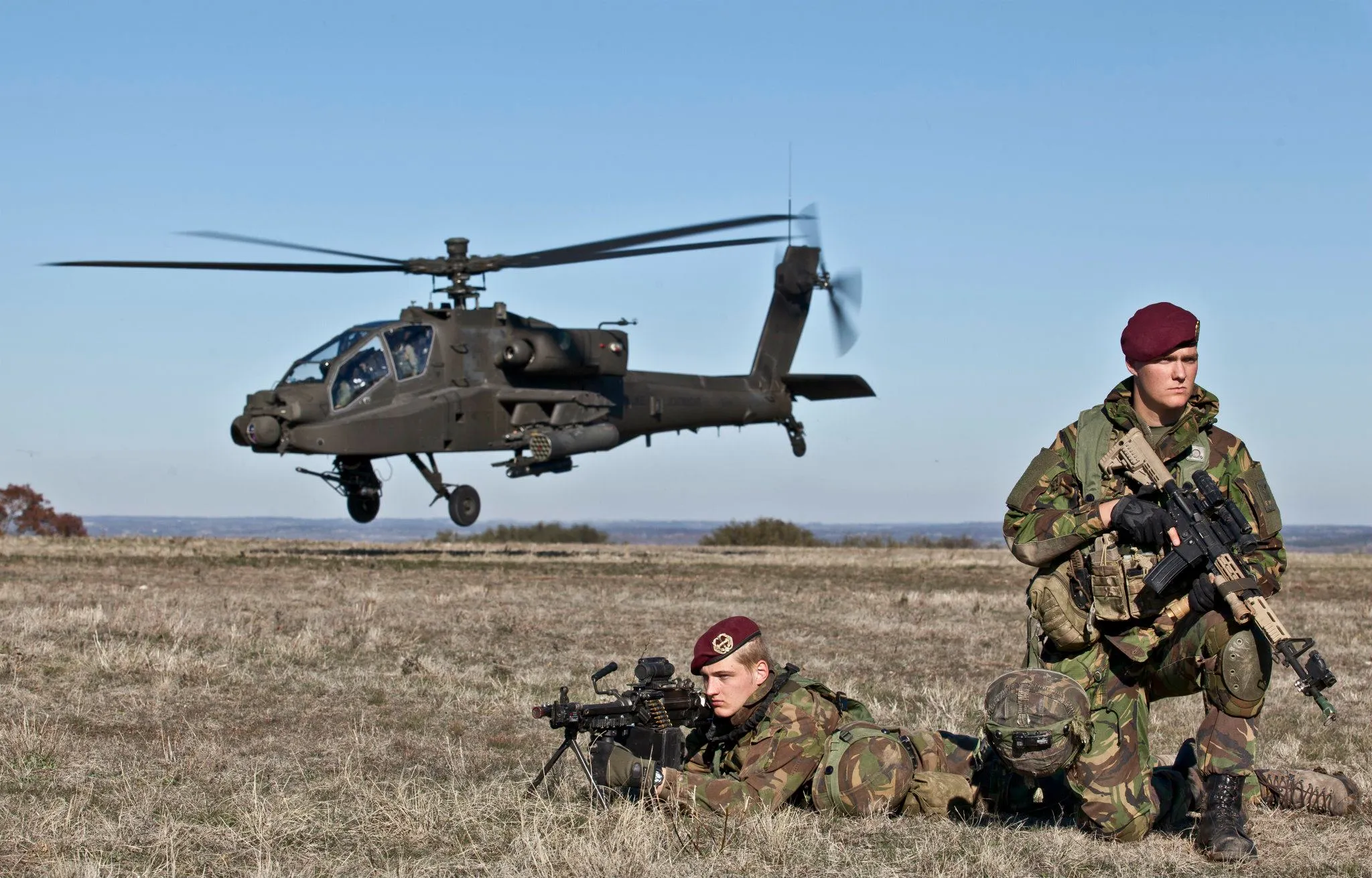 dutch apache ah 64