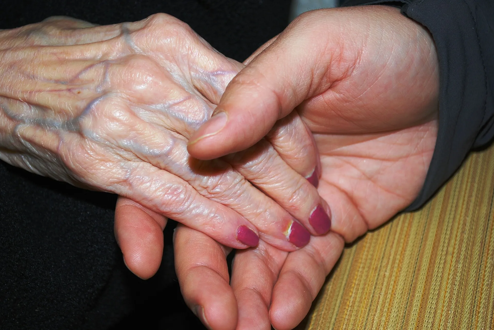 hands 578918 1920