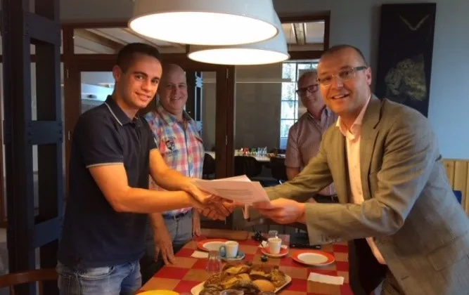 ondertekening initiatief ell directeur wonen limburg