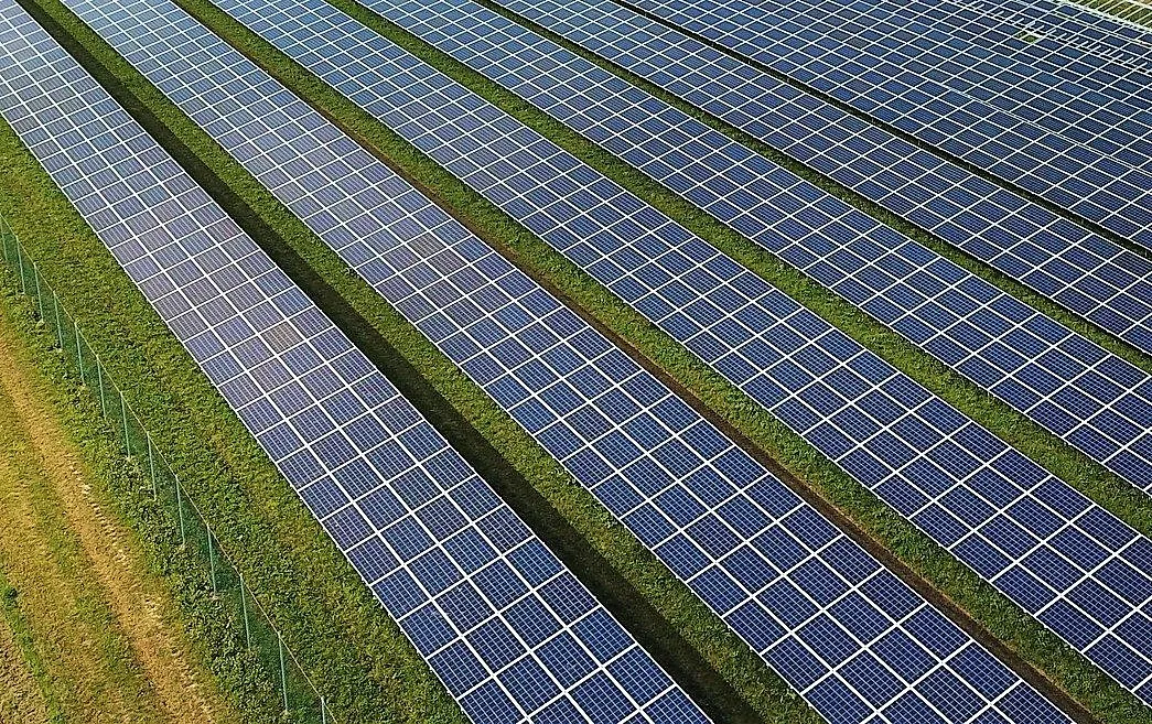 photovoltaic 4525178 1920