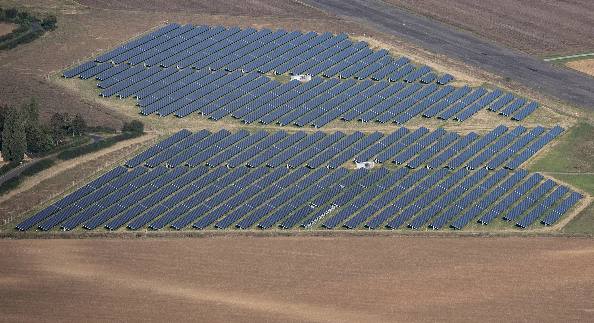 solar farm gddefbedd7 1920