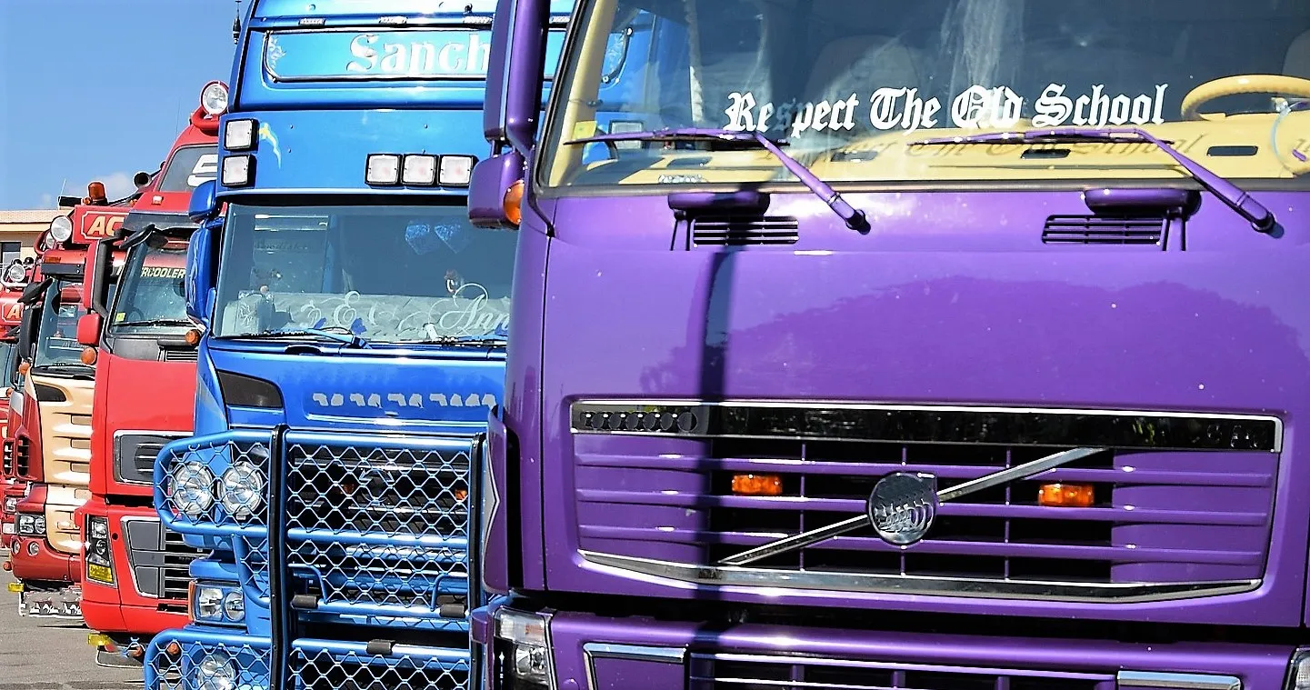 trucks 2338192 1920