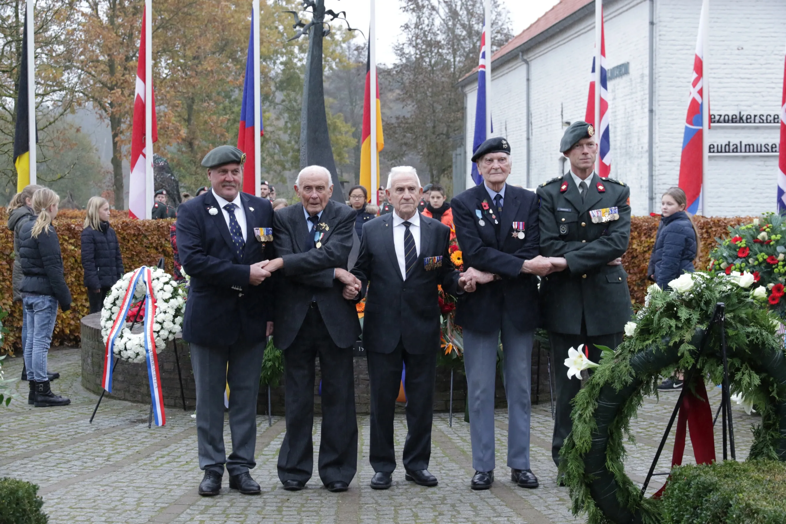 vlnr ron peters walter rehling leo hendrikx raymond griffiths theo verdonschotjpg