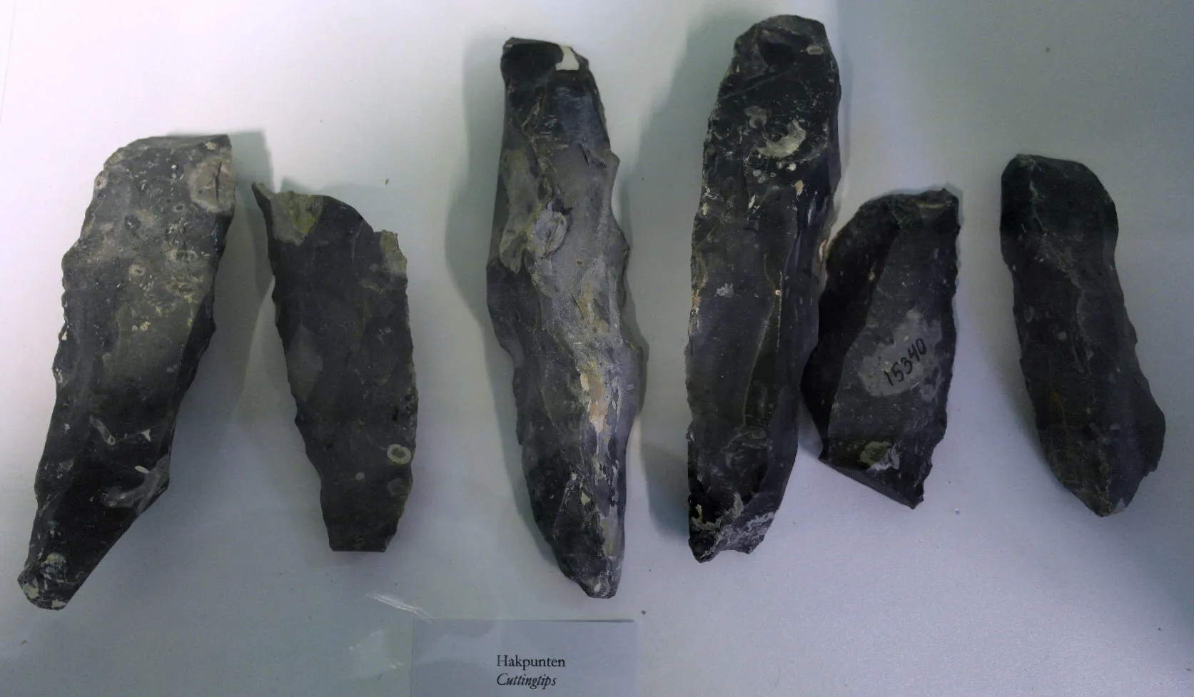 vuursteenwerktuigen3 archeologische collectie museum land van valkenburg limburg