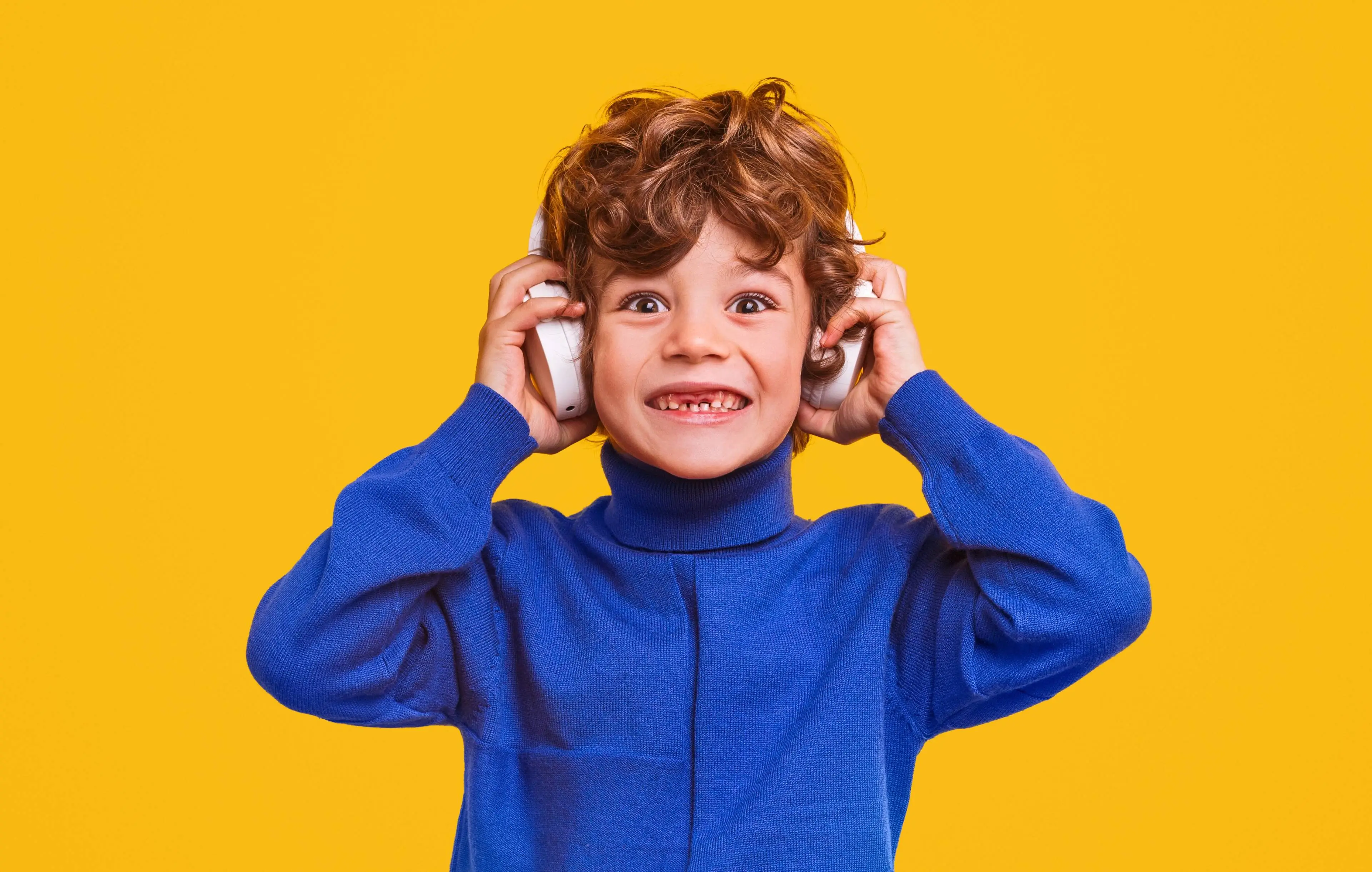 jongen-met-koptelefoon