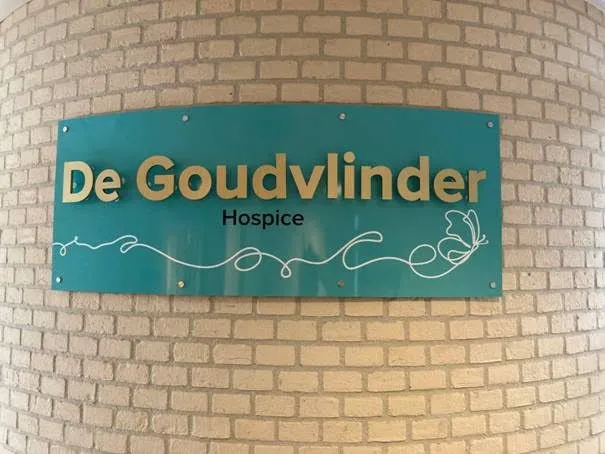 de goudvlinderbemmelde lingehof