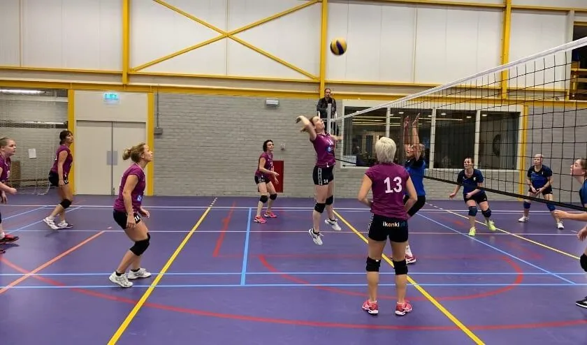 hexagondames linzy van de broek1251951a f3b1 4bca 8d96 fba0b5e75500 thumb840