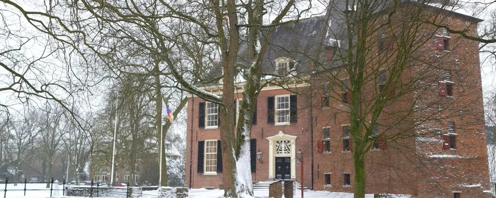 kasteel de kinkelenburg in de sneeuwgemeentelingewaard 1