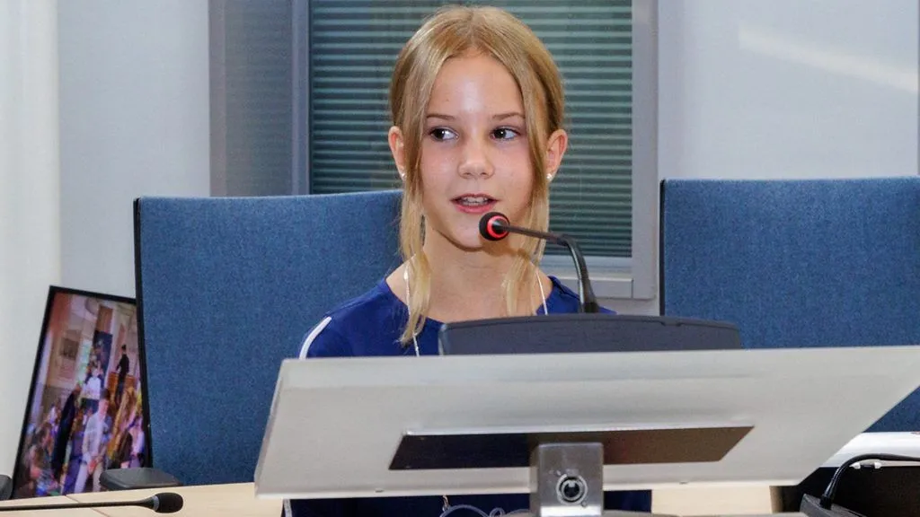 kinderburgermeesterfelineomroeplingewaardfons sluiter kopie 1024x576 1