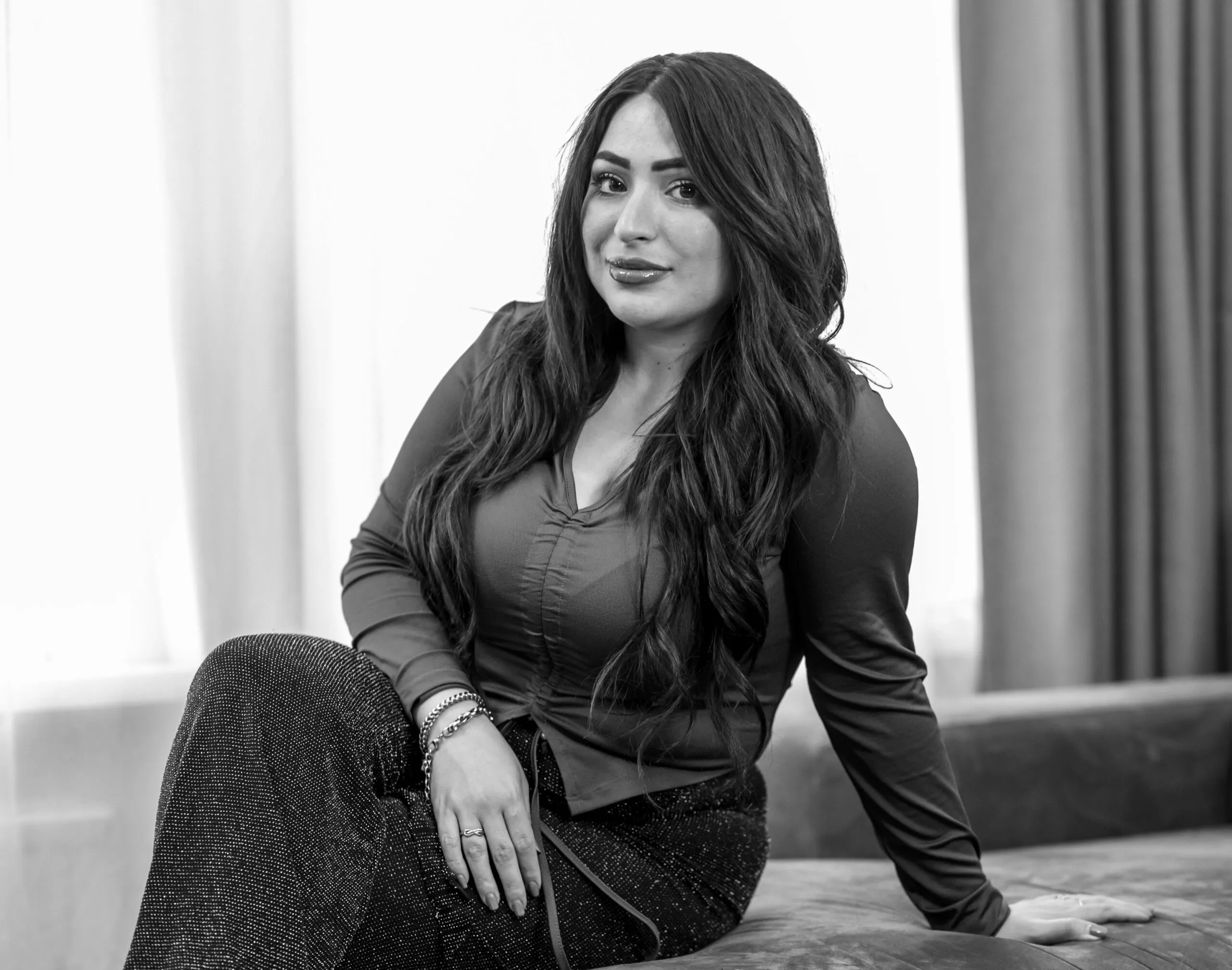 lale gul at angeliek de jonge zw19733 scaled