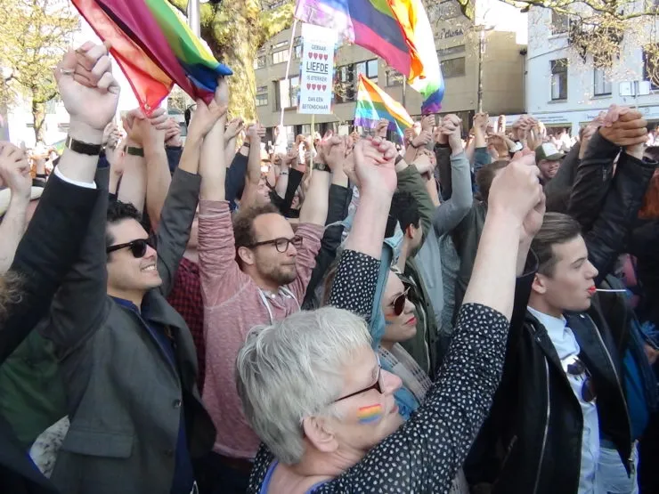 lingewaard nieuws hand in hand 2000 e1491673793750