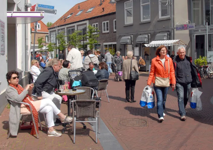 lingewaard nieuws kleedjesmarkt foto van eimeren huissen e1486735966692