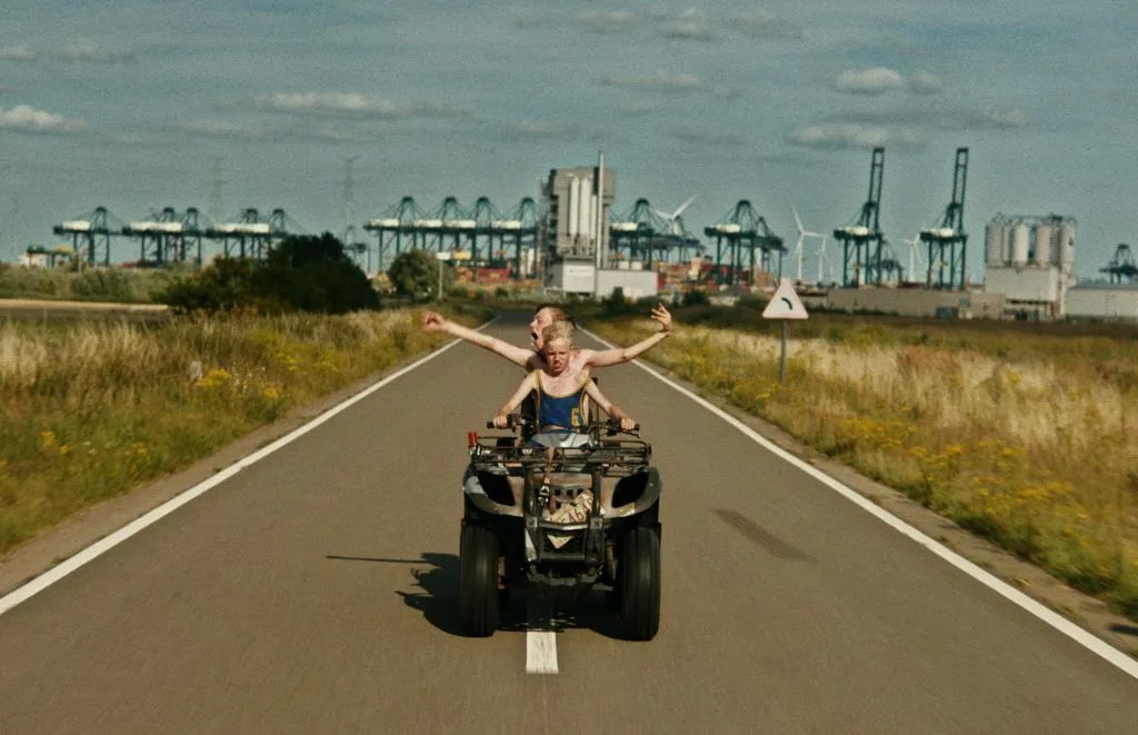 luxzomervacht st 9 jpg sd high copyright september film