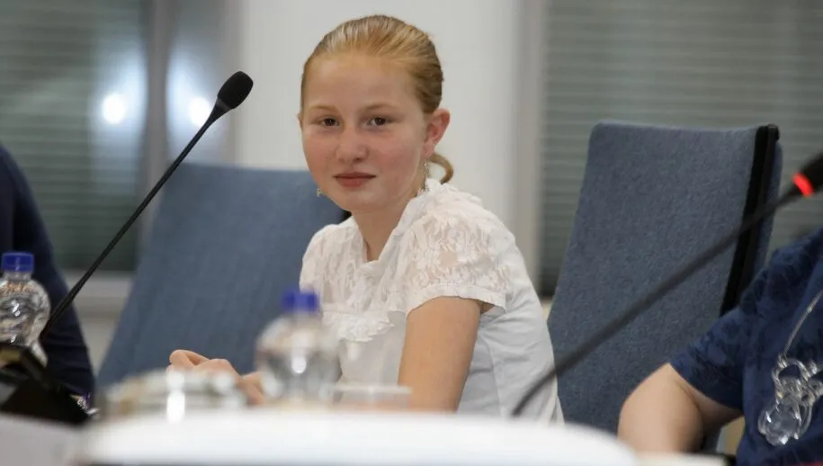 lwaard1144kinderburgemeester 915x518 1
